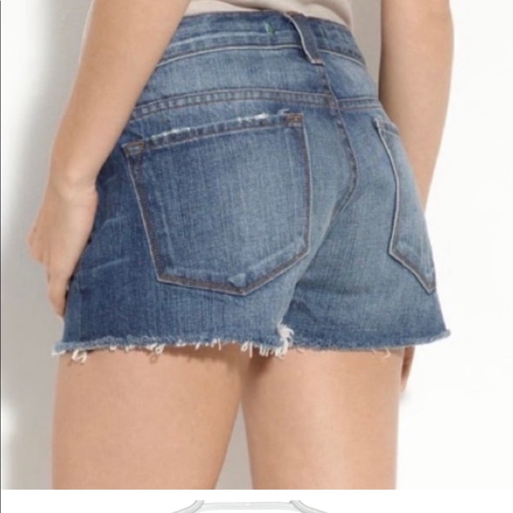 J. BRAND WOMEN’S MID-RISE CUT OFF DENIM JEAN SHORTS 24 ☀️